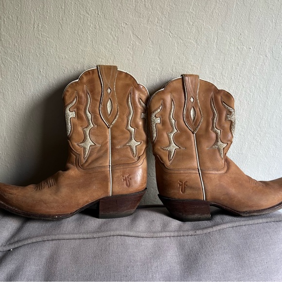 Frye Billy Short light brown cowboy boots - Picture 6 of 6